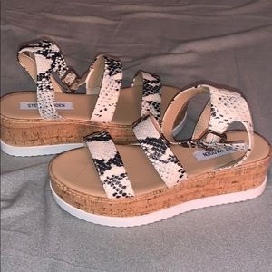 Platform Steve Madden Sandals